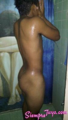 LIAM VATO CALIENTE Y MORBOSO, LEE MI PERFIL!!!!