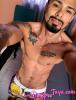 Moreno sexy tatuado 